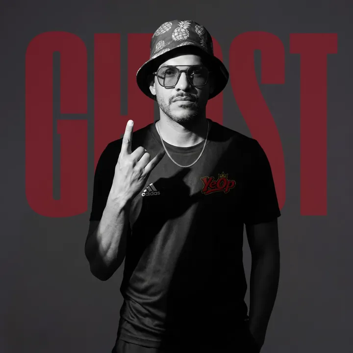 Portada de Ghost de YeOp